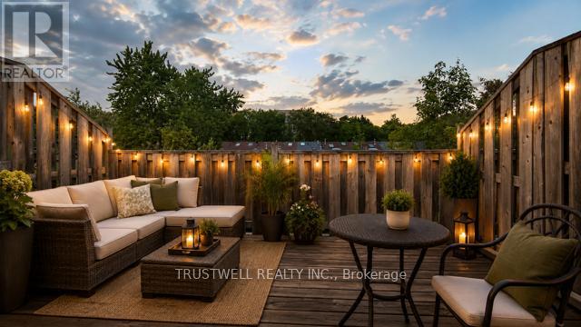 5b Mcgee Street, Toronto, Ontario  M4M 2L1 - Photo 18 - E13534588