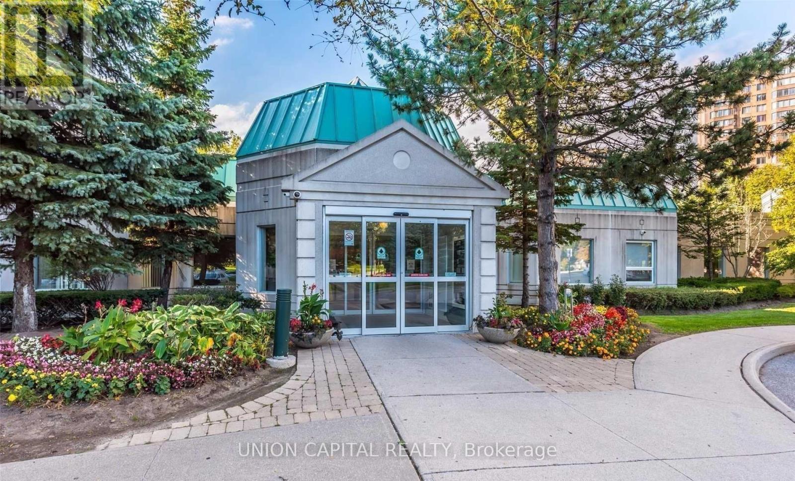 1906 - 5039 FINCH AVENUE E