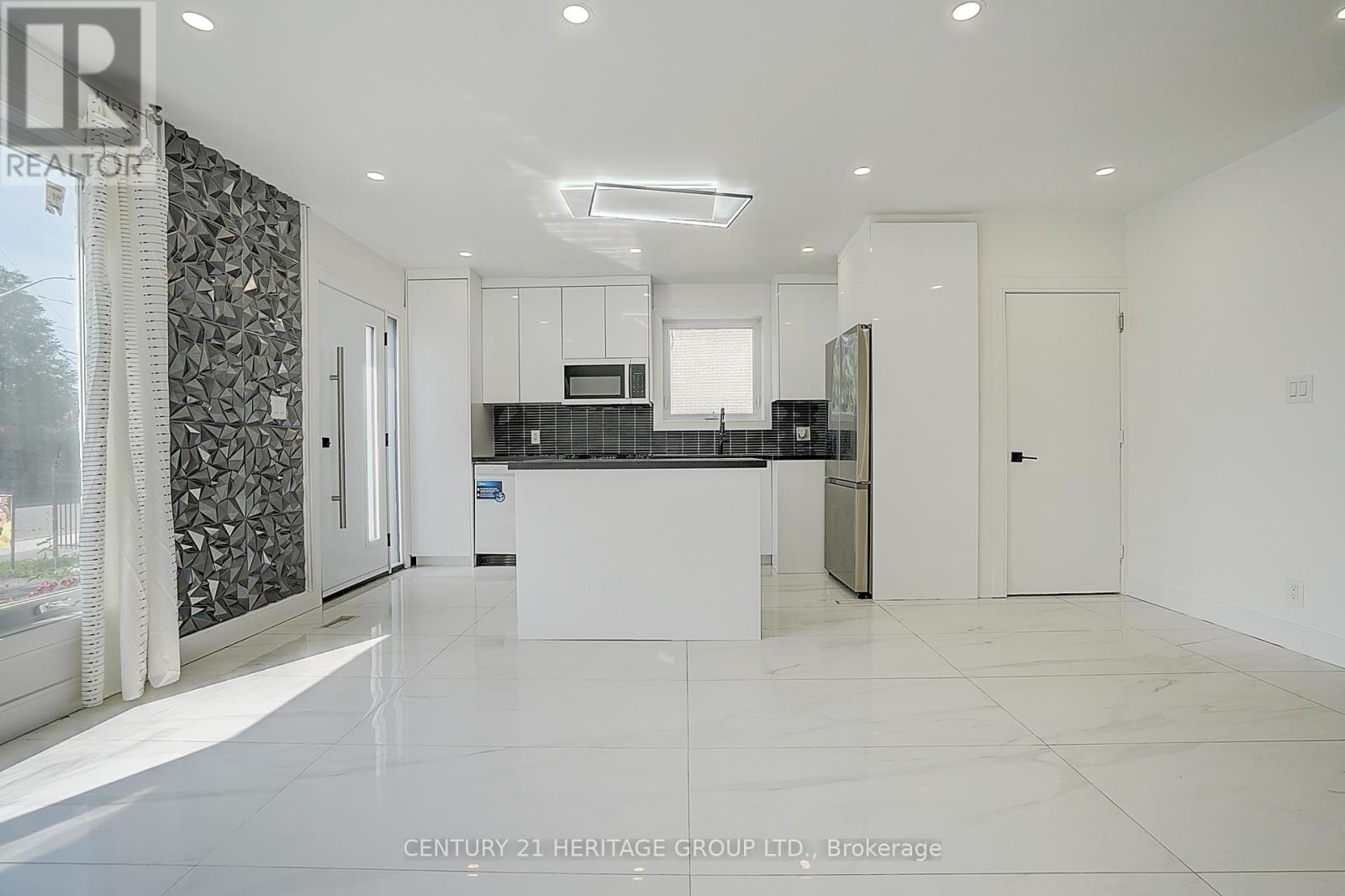 326 Mcconvey Drive, Richmond Hill, Ontario  L4C 3K3 - Photo 6 - N13534590