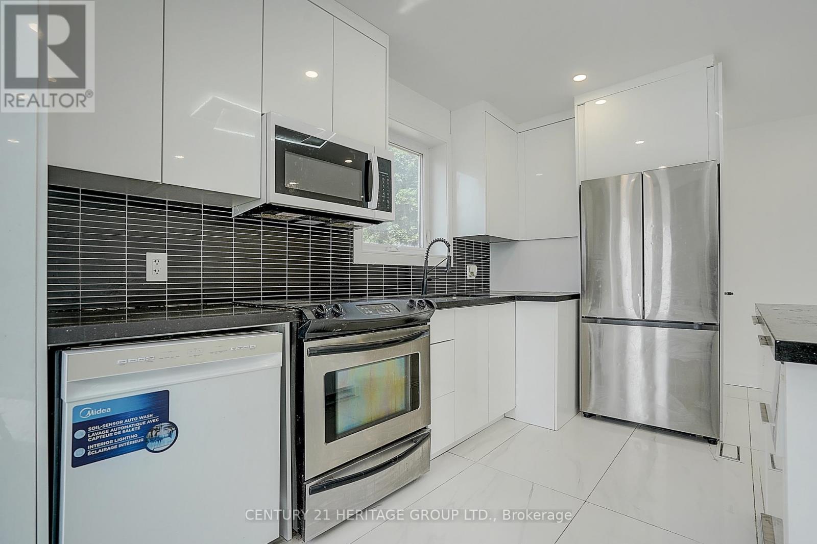 326 Mcconvey Drive, Richmond Hill, Ontario  L4C 3K3 - Photo 8 - N13534590