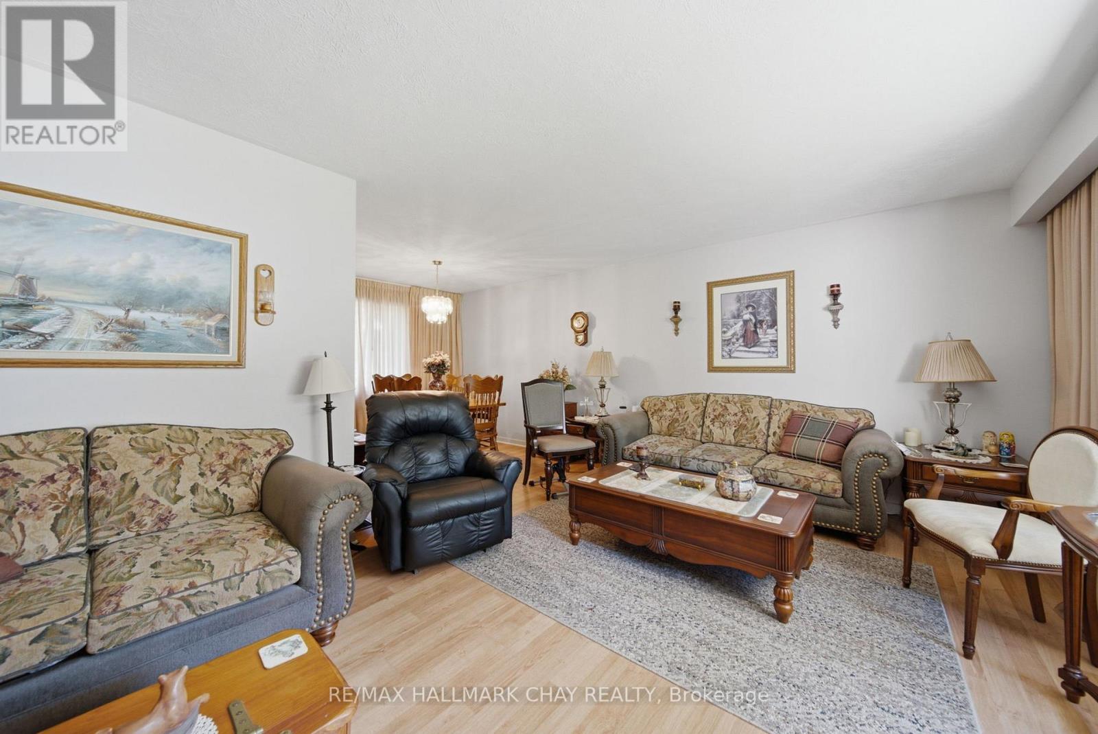 6 Highcroft Drive, Barrie (Allandale Heights), Ontario  L4N 2X4 - Photo 10 - S13534518