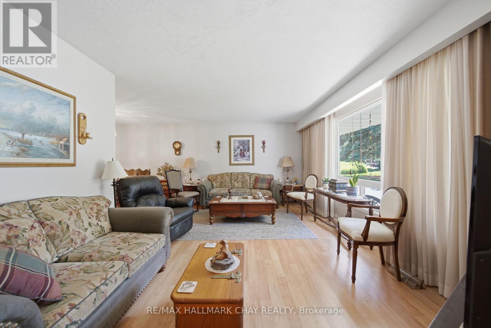 6 Highcroft Drive, Barrie (Allandale Heights), Ontario  L4N 2X4 - Photo 7 - S13534518