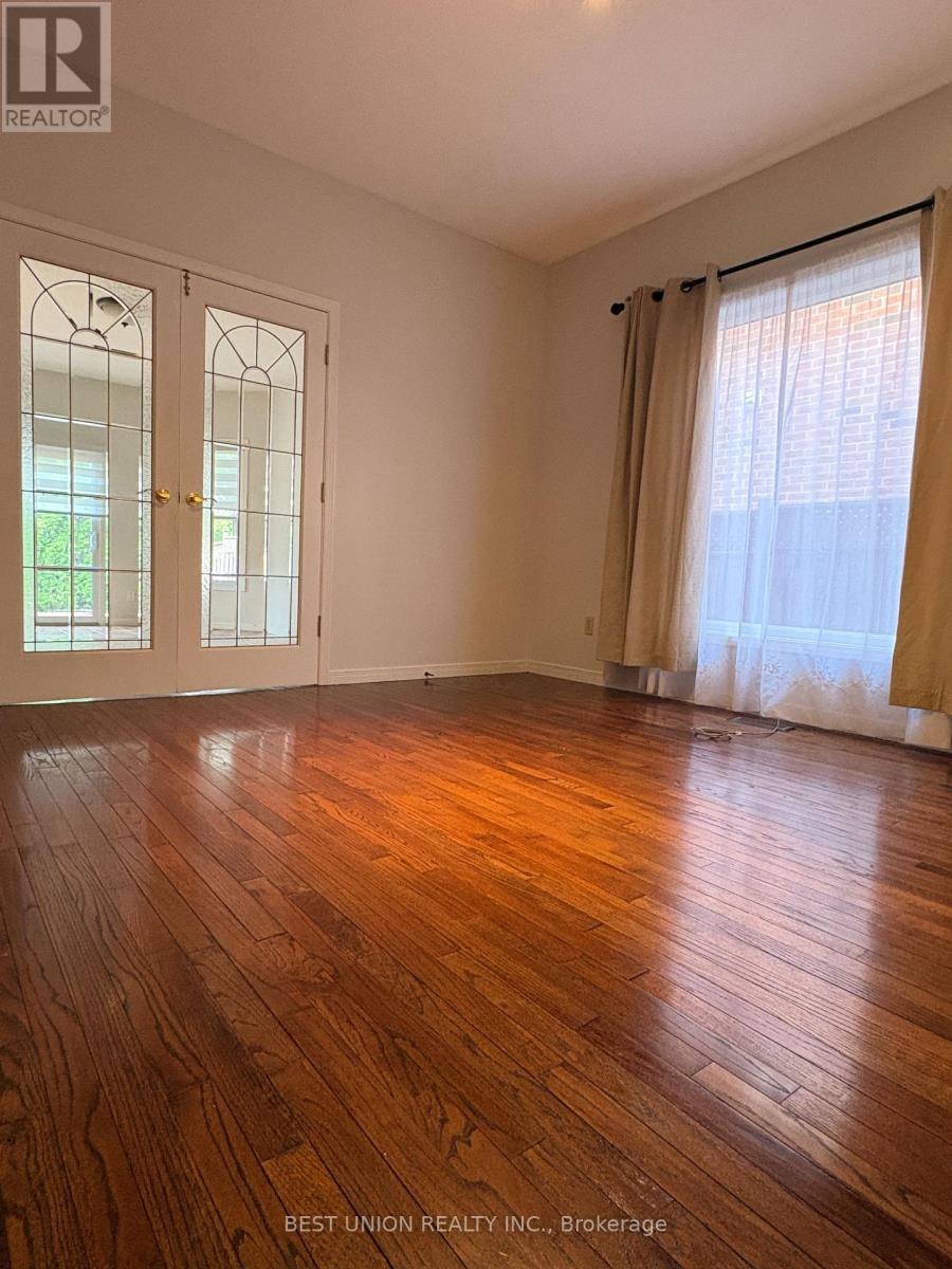2323 Towne Boulevard, Oakville, Ontario  L6H 5J6 - Photo 9 - W13122890