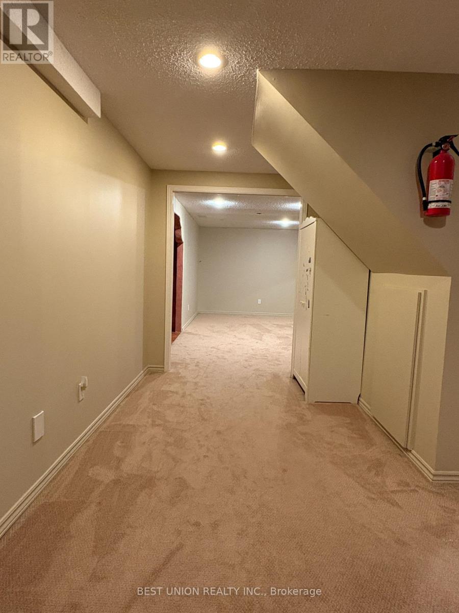 2323 Towne Boulevard, Oakville, Ontario  L6H 5J6 - Photo 31 - W13122890