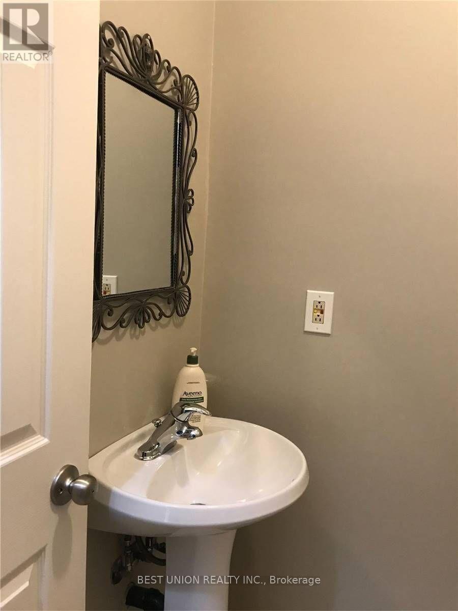 2323 Towne Boulevard, Oakville, Ontario  L6H 5J6 - Photo 13 - W13122890