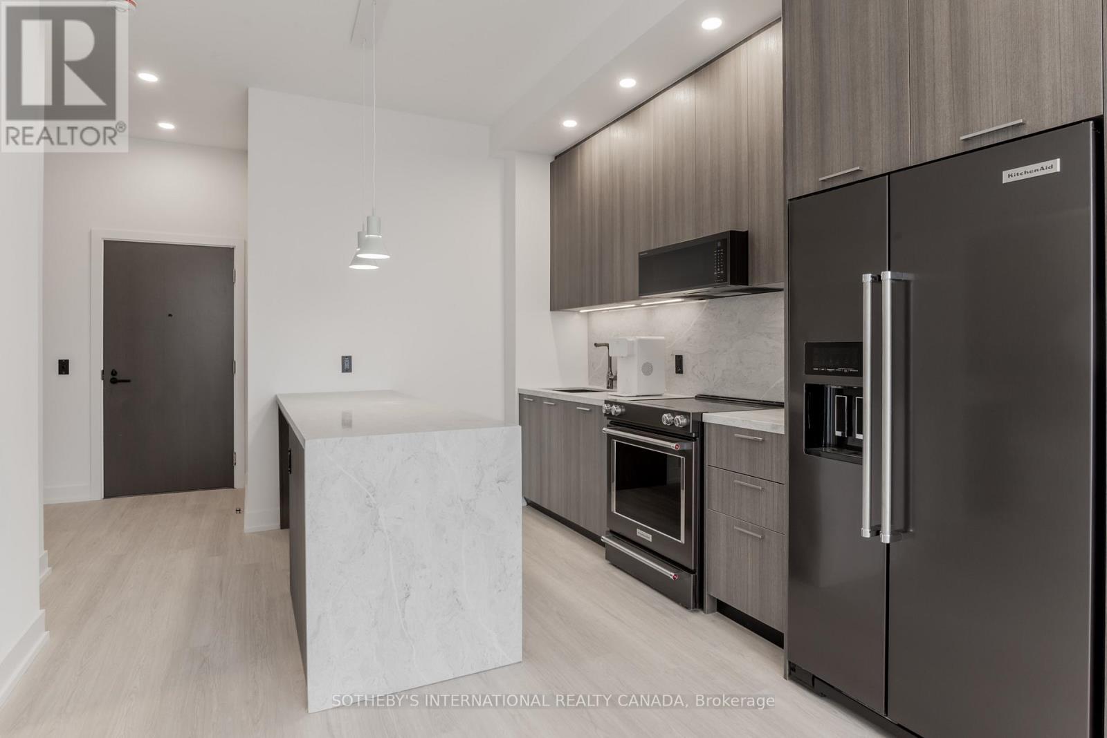505 - 31 York Garden Way, Toronto, Ontario  M6A 2V1 - Photo 4 - W13534468