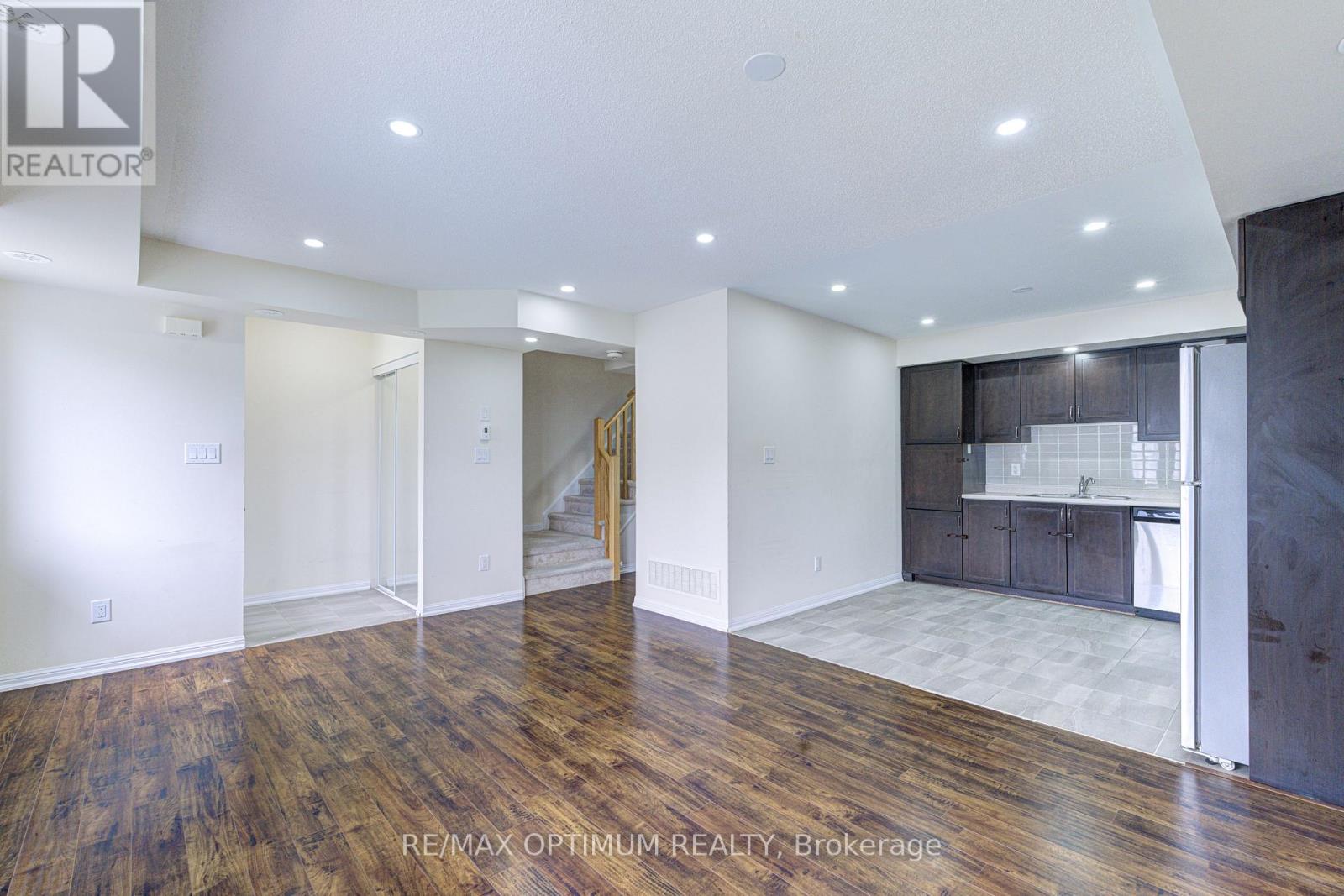 307 - 250 Sunny Meadow Boulevard, Brampton, Ontario L6R 3Y6 - Photo 6 - W13534542