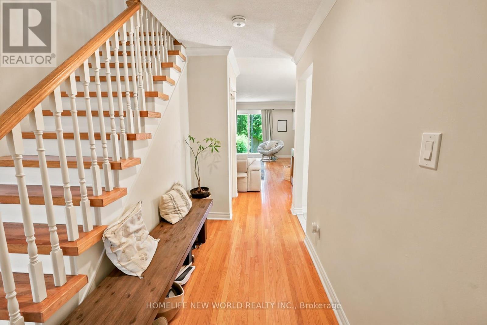 Upper - 458 Appledore Crescent, Mississauga, Ontario  L5B 2L6 - Photo 2 - W13534572