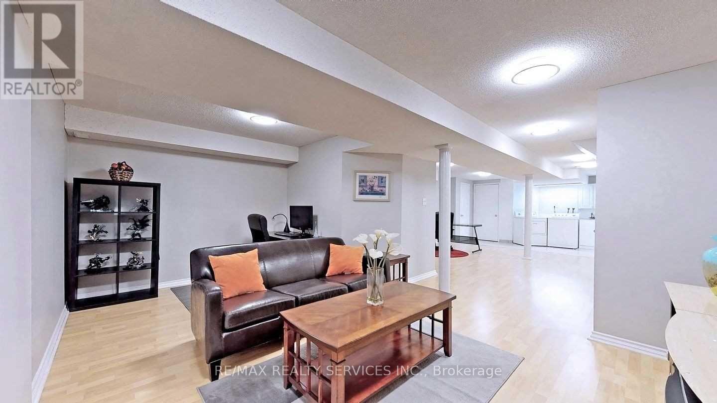6897 Bansbridge Crescent, Mississauga, Ontario  L5N 6T1 - Photo 17 - W13534688