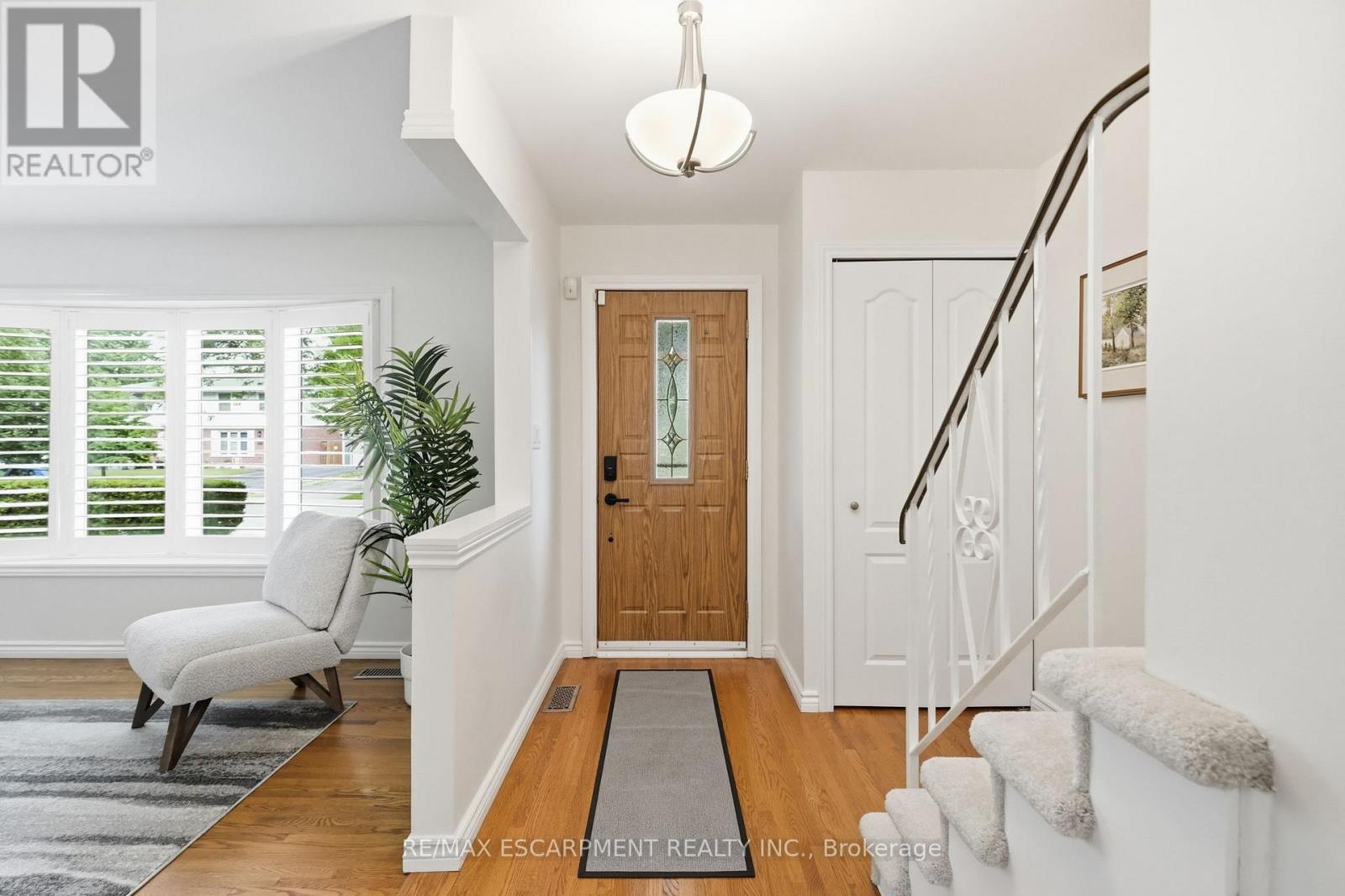 69 Fairway Drive, Hamilton, Ontario L8K 5L6 - Photo 4 - X13534638