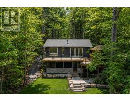 1023 STRACHAN POINT ROAD, Muskoka Lakes, Ontario