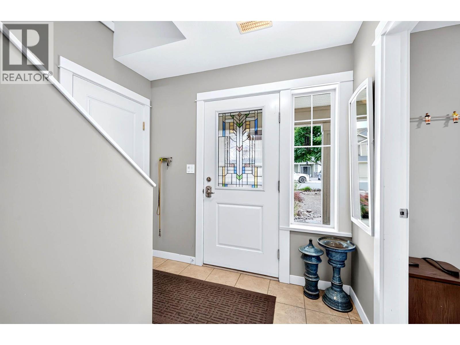 2639 Rosewood Avenue, Kamloops, British Columbia  V2C 0C4 - Photo 3 - 10393224