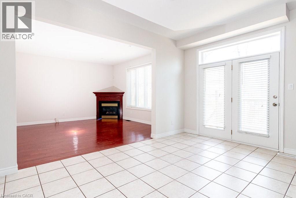 39 Naomi Court, Ancaster, Ontario  L9G 5E4 - Photo 6 - 40846085