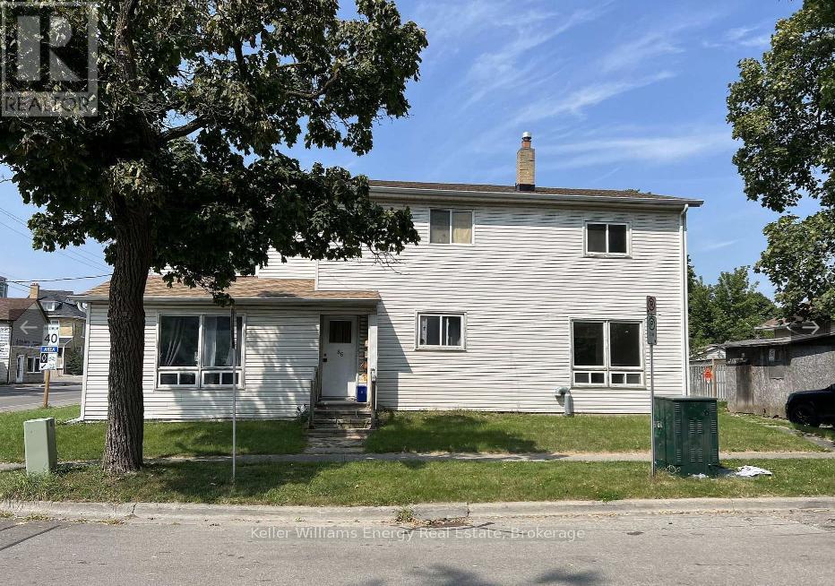 #3 - 86 BROCK STREET E