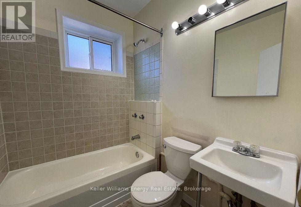 1 - 169 Mary Street N, Oshawa, Ontario  L1G 5C1 - Photo 6 - E13534794