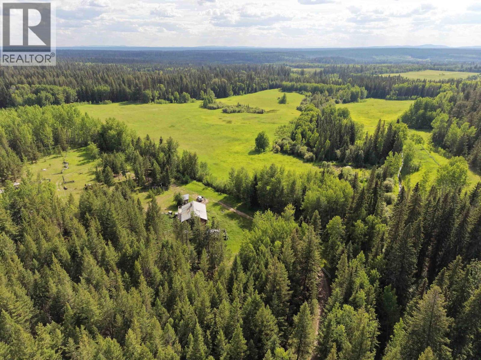4120 Knife Creek Road, 150 Mile House, British Columbia  V0K 2G0 - Photo 10 - R3143616