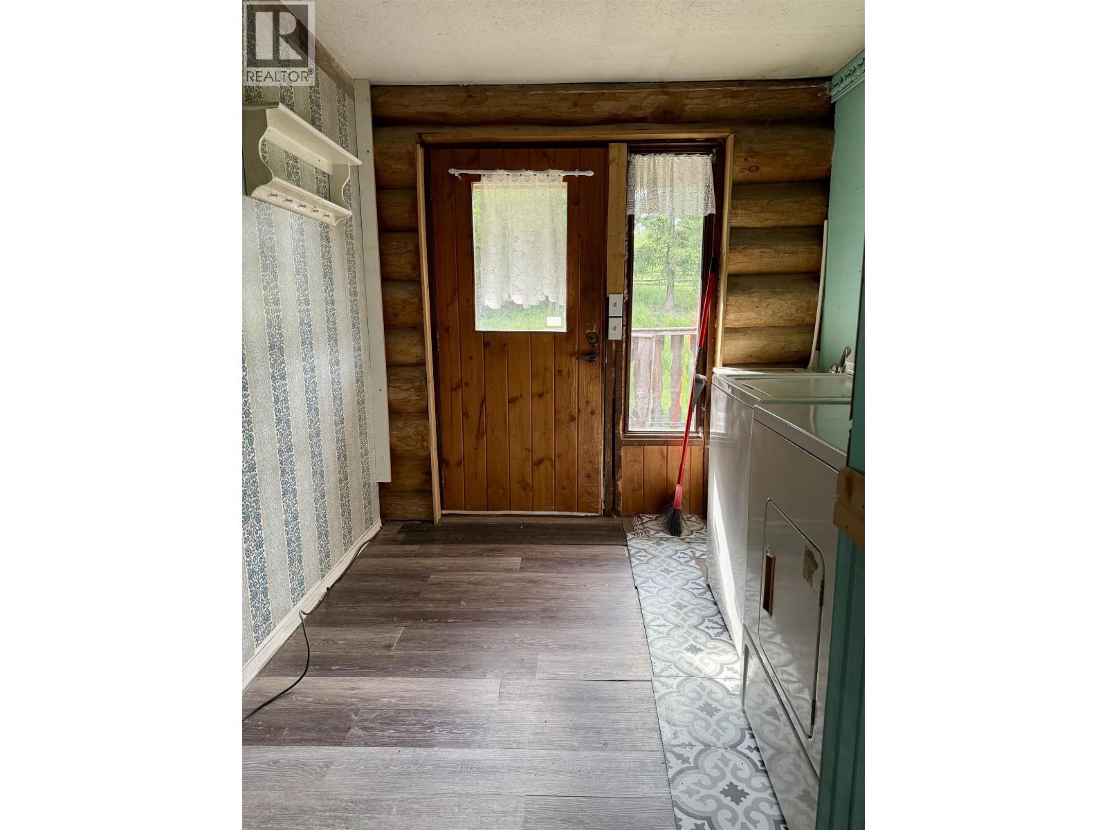 4120 Knife Creek Road, 150 Mile House, British Columbia  V0K 2G0 - Photo 38 - R3143616