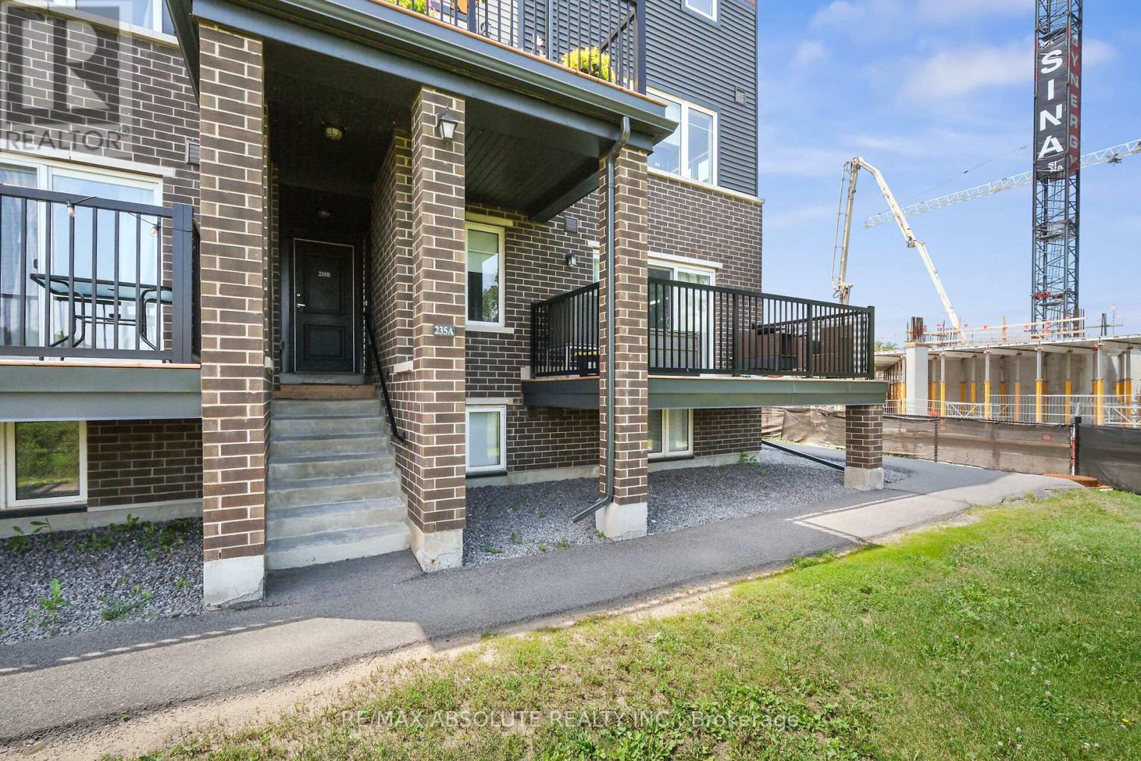 235a Eldorado Private, Ottawa, Ontario  K2K 0N8 - Photo 2 - X13534742