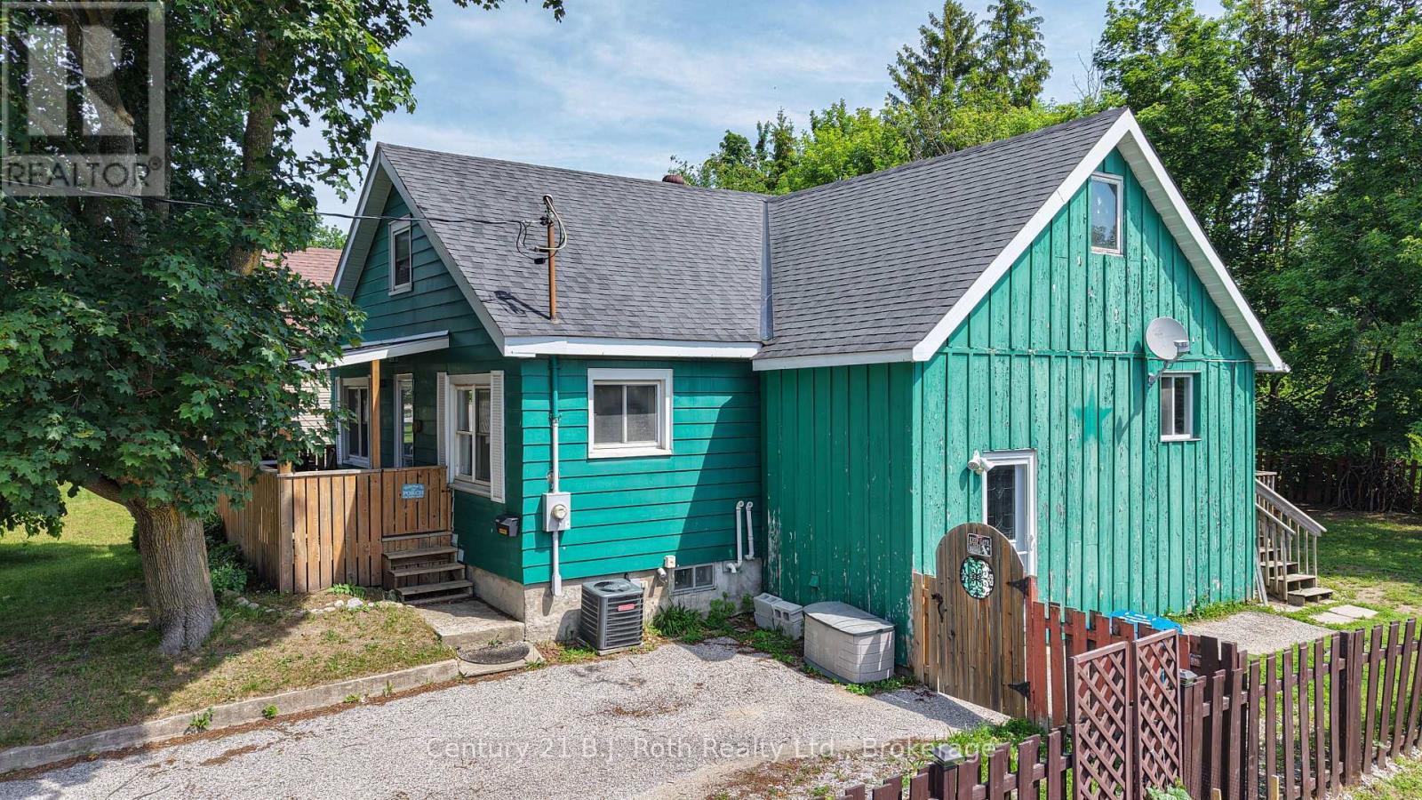 76 Mckenzie Street, Orillia, Ontario  L3V 6A7 - Photo 2 - S13056760