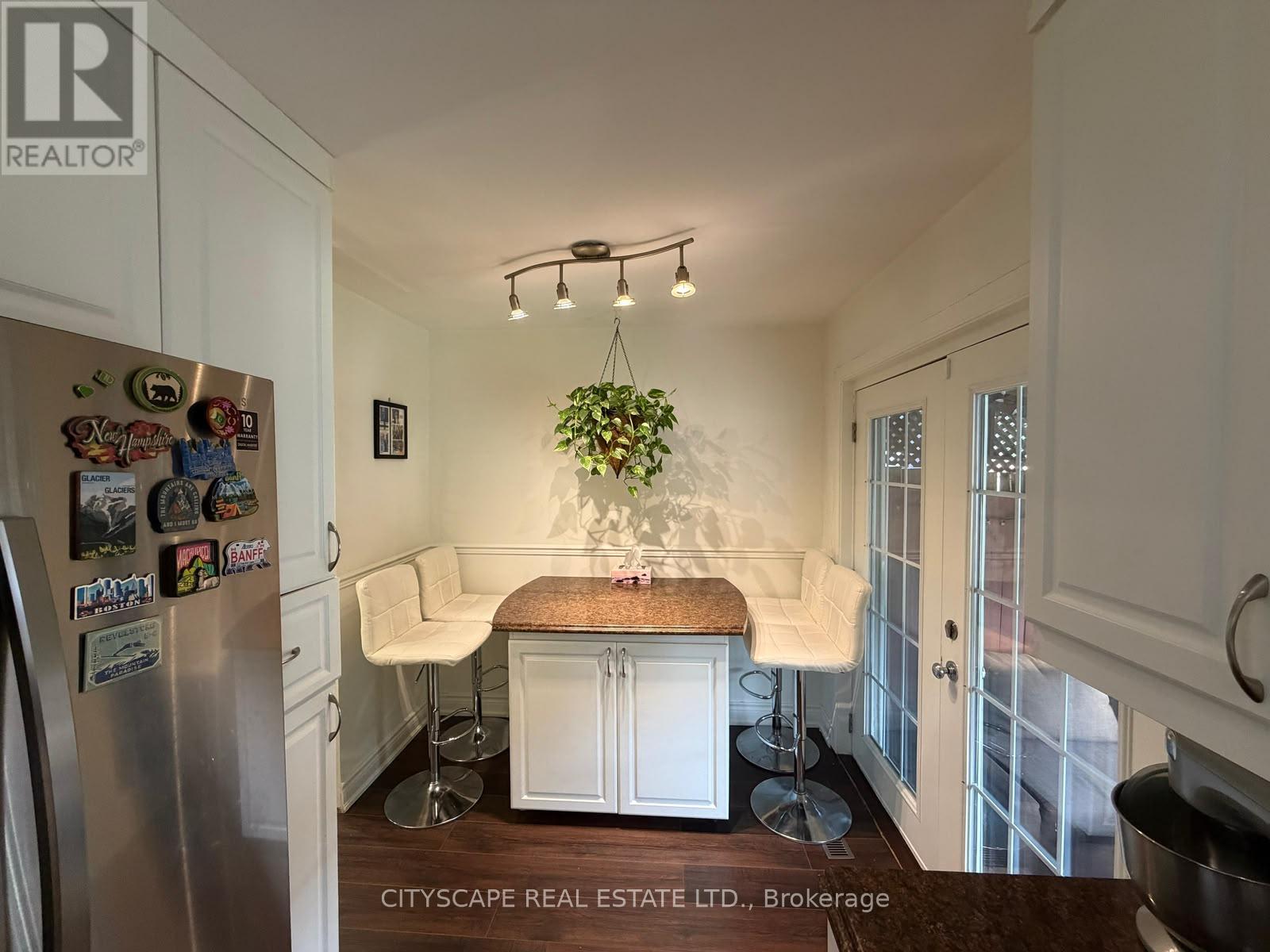 3346 Chokecherry Crescent, Mississauga, Ontario  L5L 1A9 - Photo 8 - W13498094