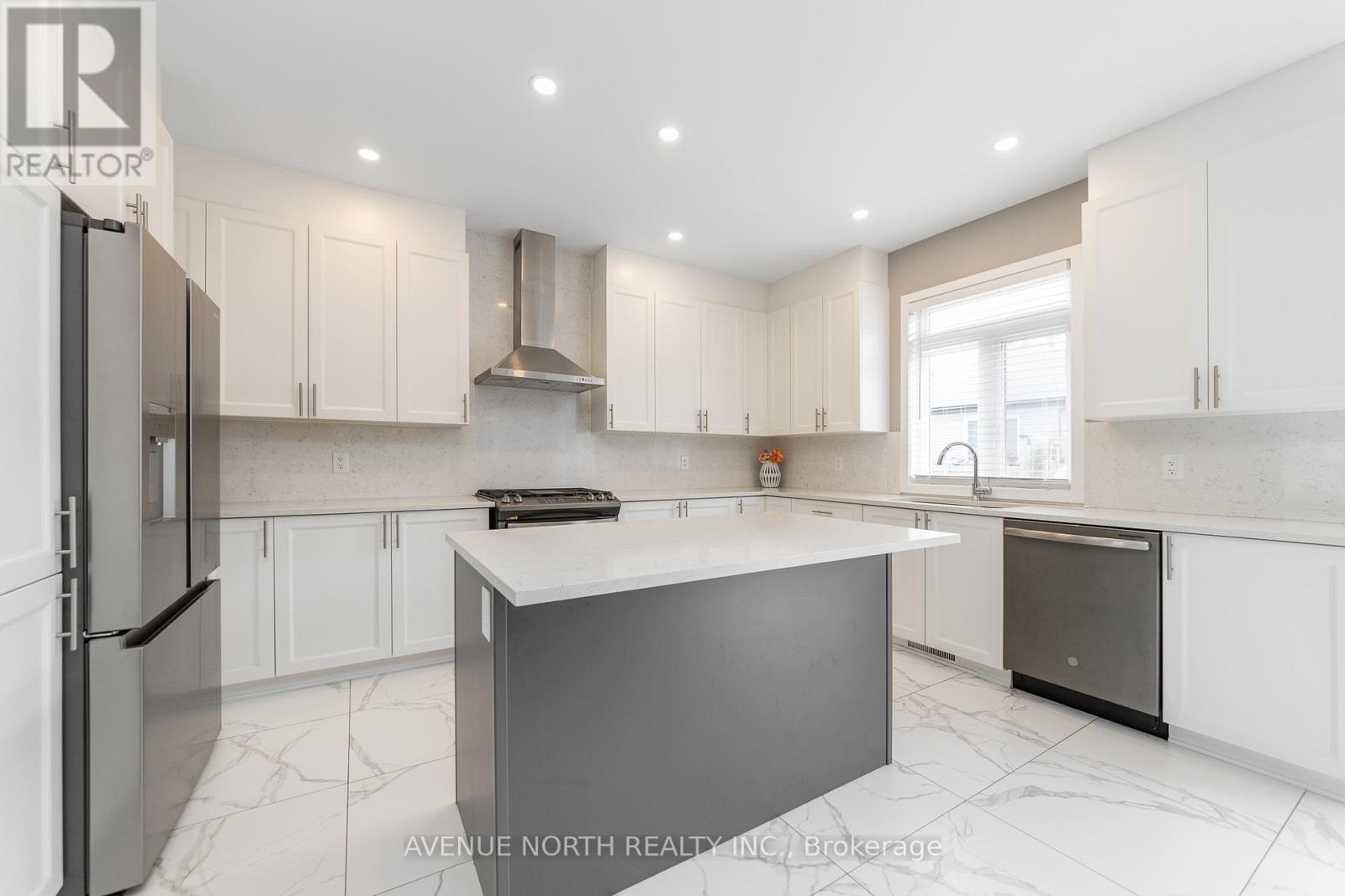 206 Reisling Way, Ottawa, Ontario  K1T 0X1 - Photo 8 - X13534464