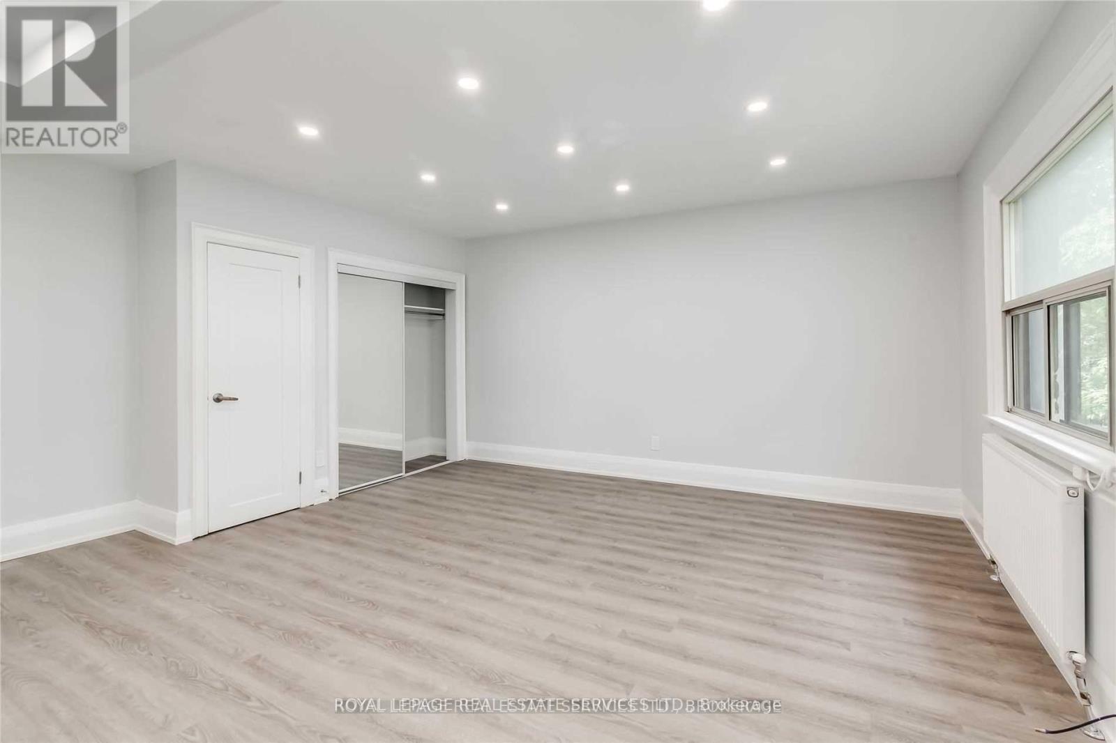 20 - 120 Vaughan Road, Toronto, Ontario  M6C 2M2 - Photo 15 - C13534846