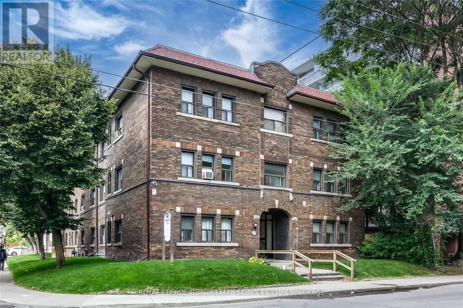 20 - 120 Vaughan Road, Toronto, Ontario  M6C 2M2 - Photo 2 - C13534846