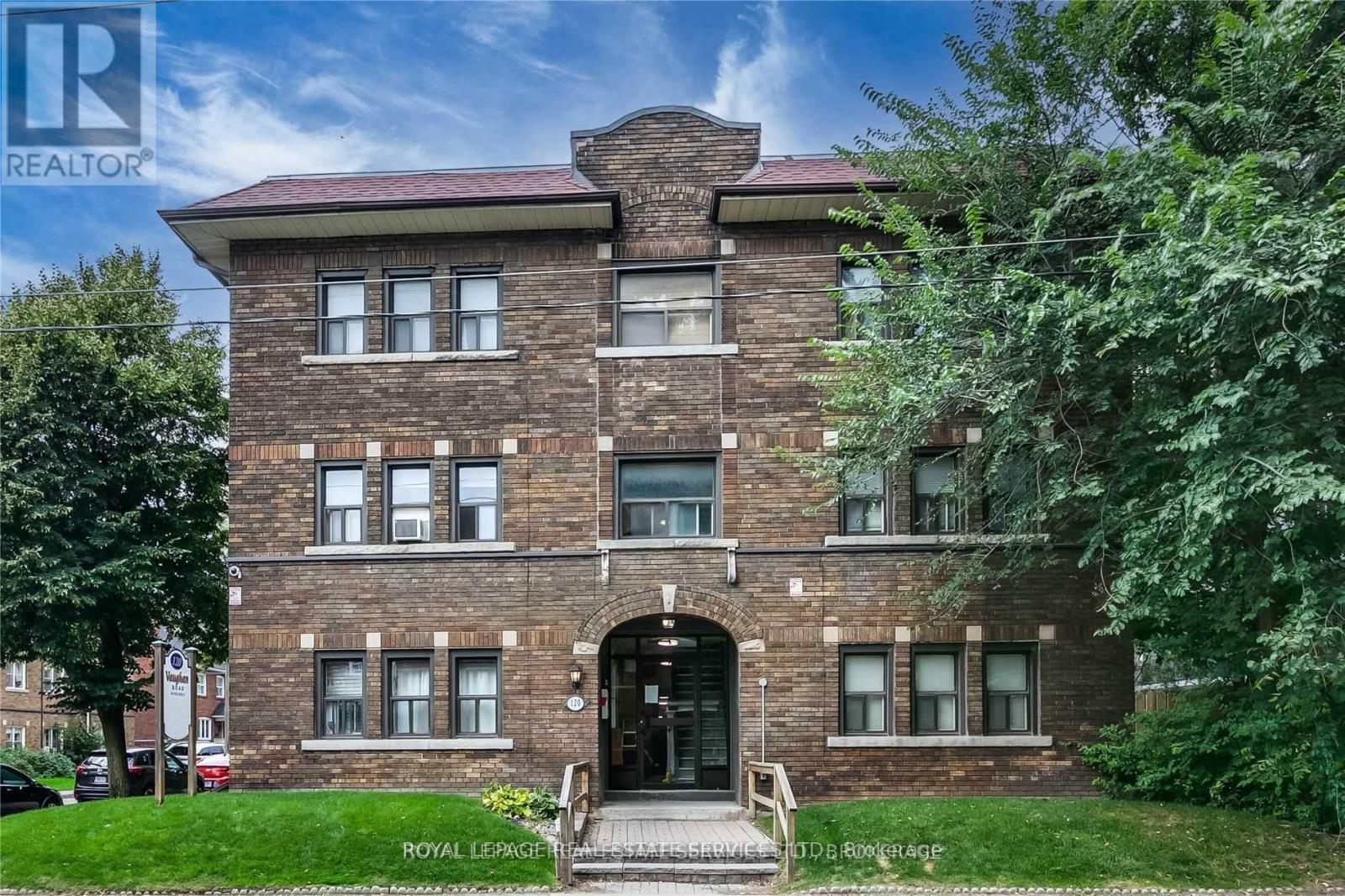 20 - 120 Vaughan Road, Toronto, Ontario  M6C 2M2 - Photo 4 - C13534846
