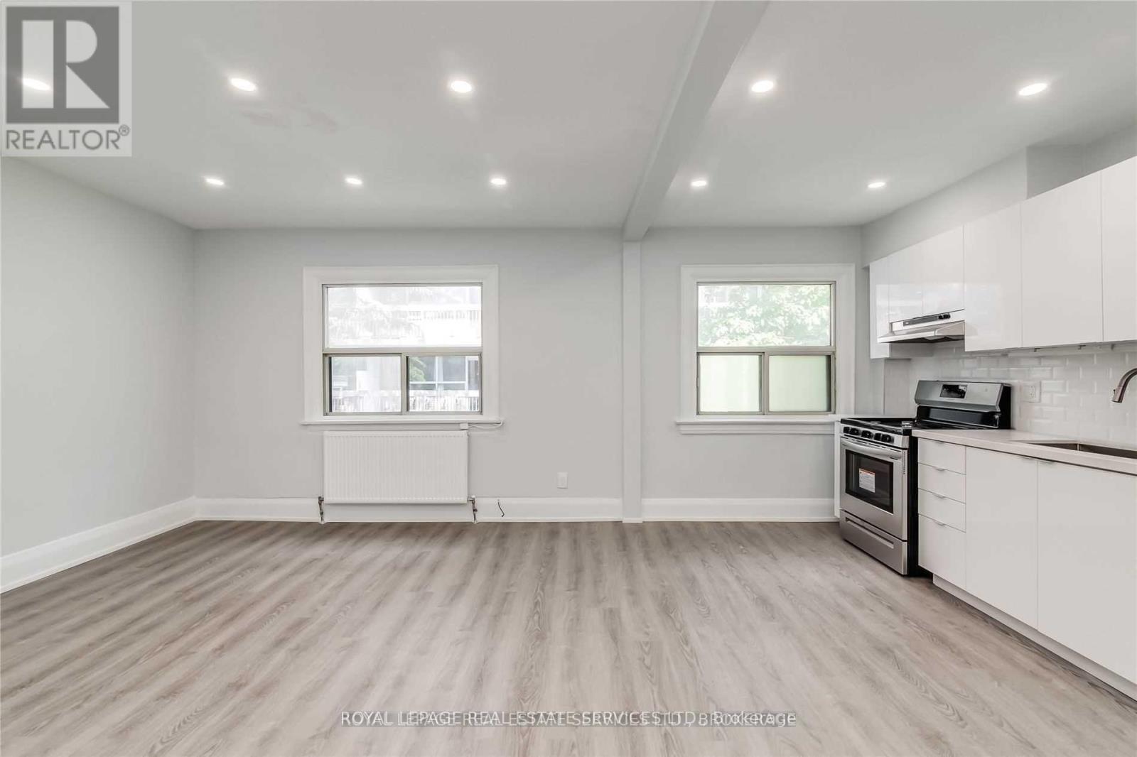 20 - 120 Vaughan Road, Toronto, Ontario  M6C 2M2 - Photo 7 - C13534846