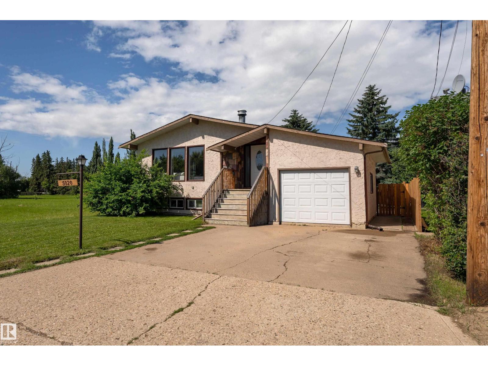 5020 51 St, Calmar, Alberta  T0C 0V0 - Photo 2 - E4497493