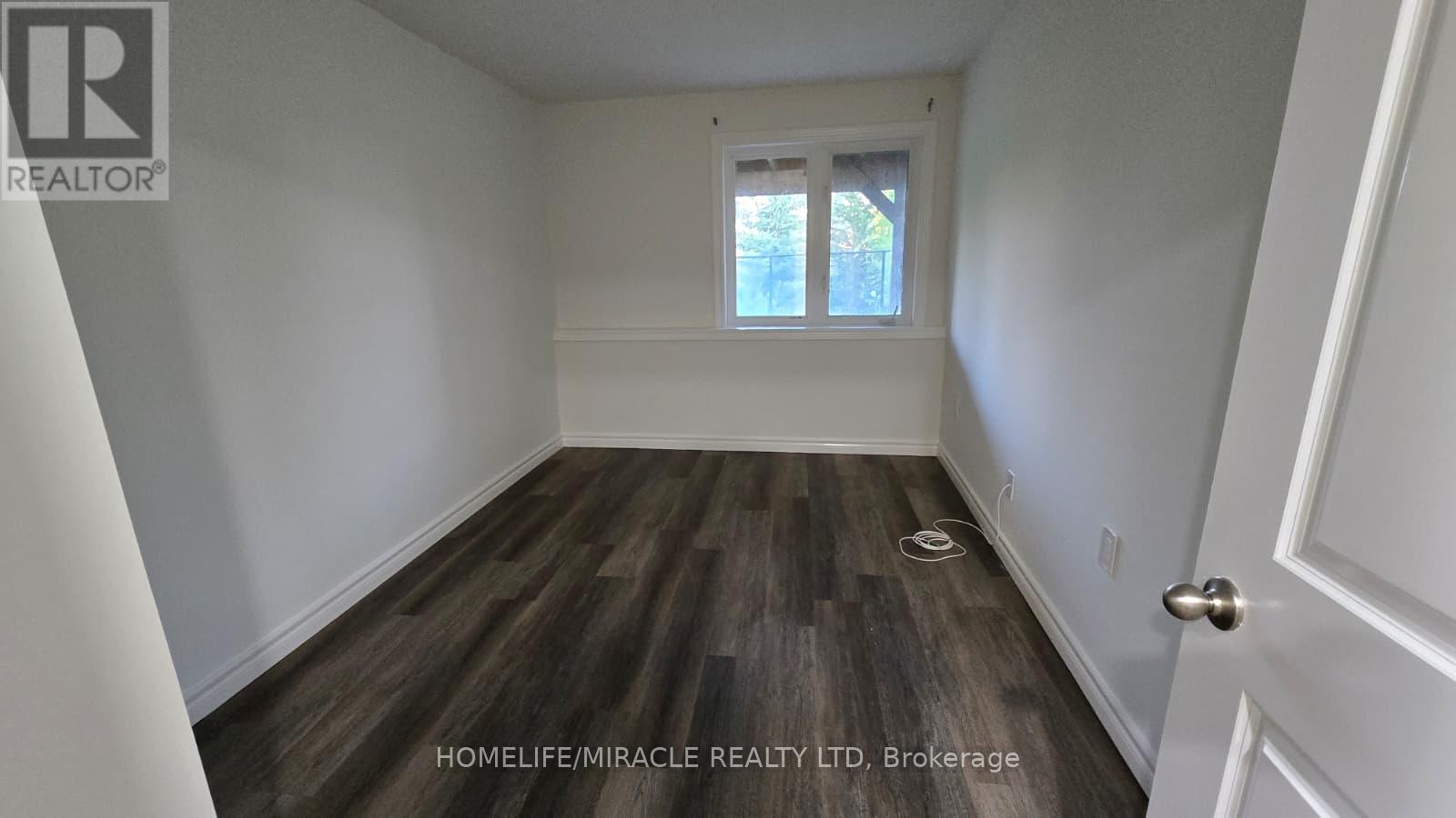 105 Stockell Crescent, Ajax, Ontario  L1T 0M4 - Photo 7 - E13534796