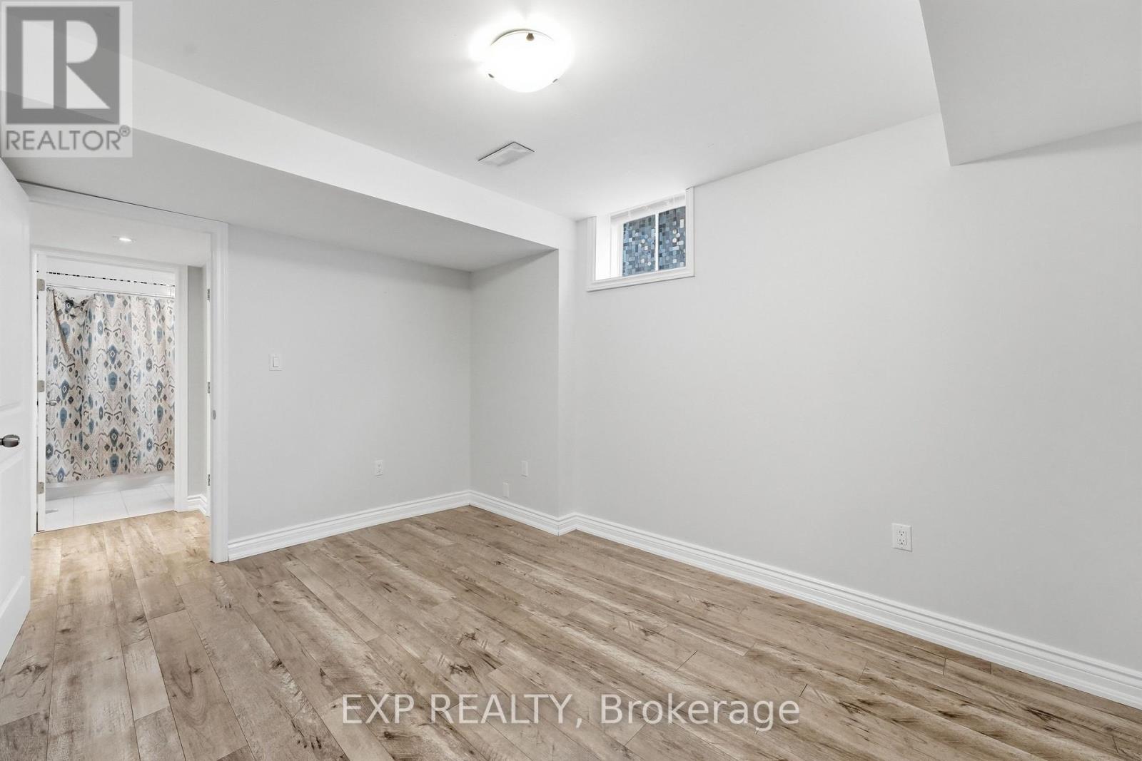 25 Manor Forest Road, East Gwillimbury, Ontario  L0G 1M0 - Photo 38 - N13241748