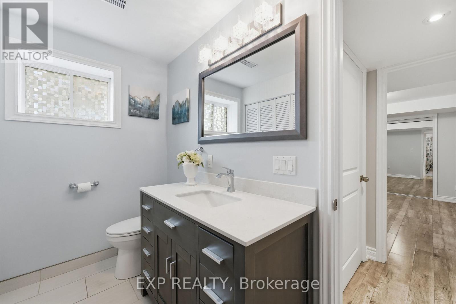 25 Manor Forest Road, East Gwillimbury, Ontario  L0G 1M0 - Photo 41 - N13241748