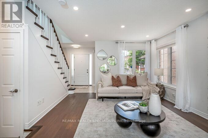 1493 Derby County Crescent, Oakville, Ontario L6M 4N9 - Photo 12 - W13534812