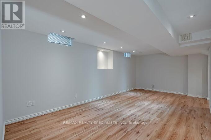 1493 Derby County Crescent, Oakville, Ontario L6M 4N9 - Photo 35 - W13534812