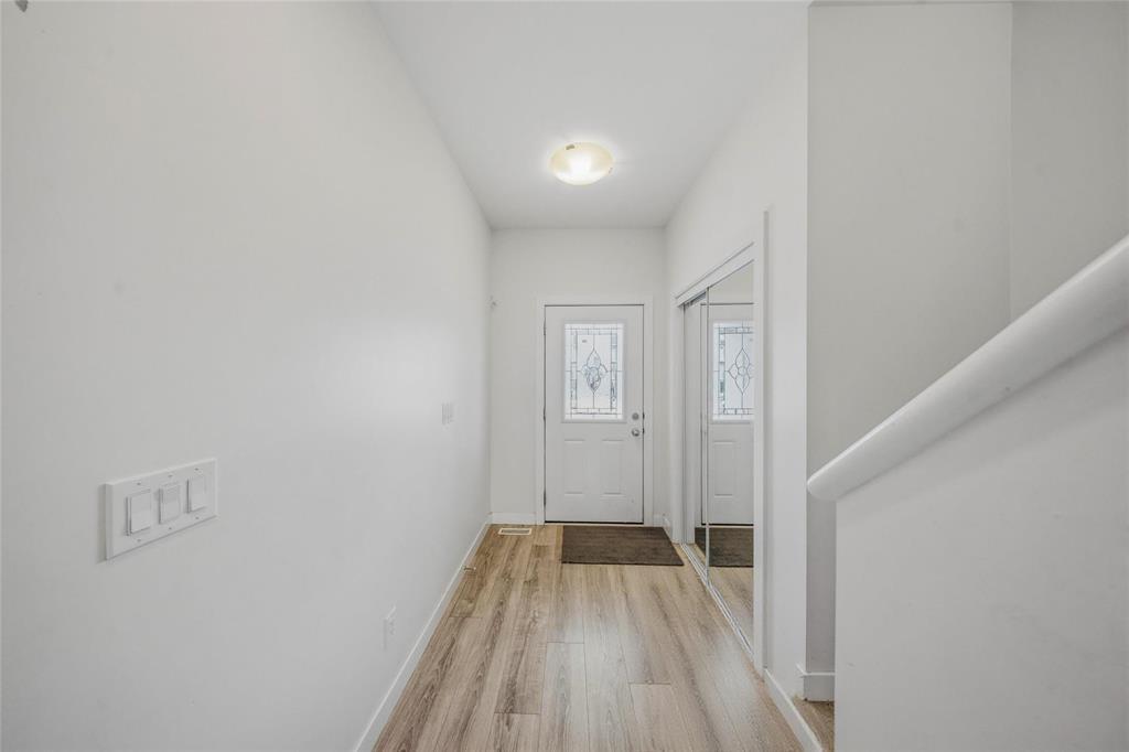 335 Old Commonwealth Path, Winnipeg, Manitoba  R2P 2X7 - Photo 1 - 202615943