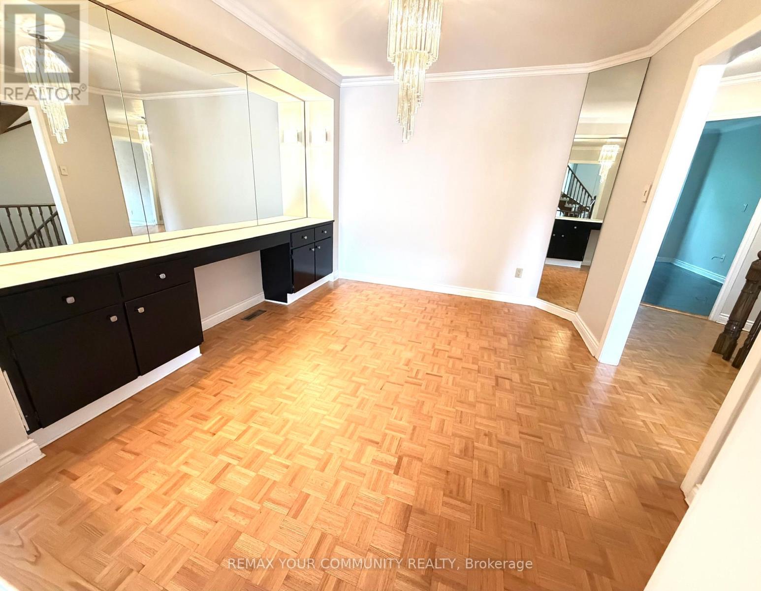 133 Stillwater Crescent, Toronto, Ontario  M2R 3S3 - Photo 7 - C13532348