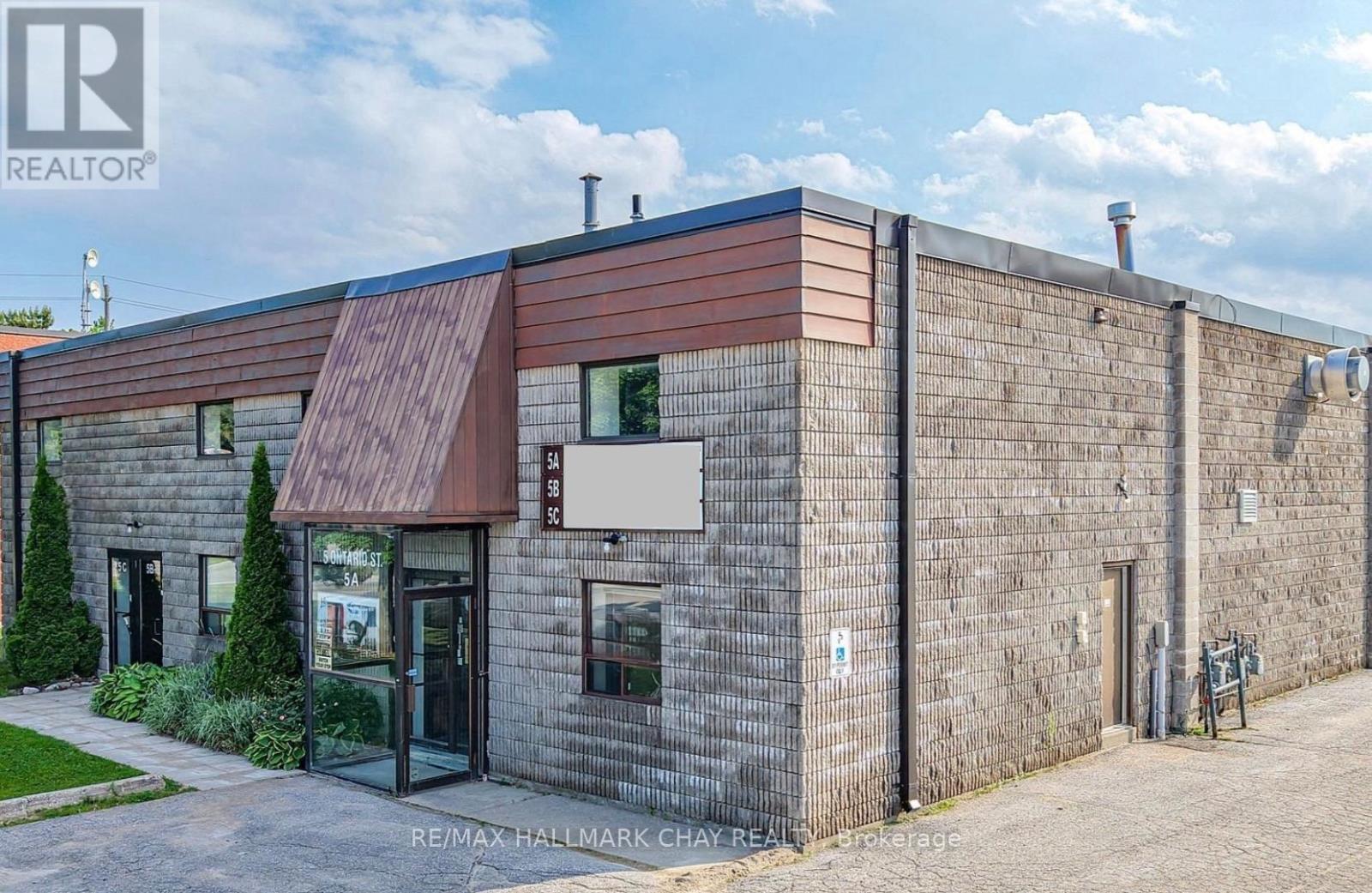 B - 5 ONTARIO STREET, Orillia, Ontario