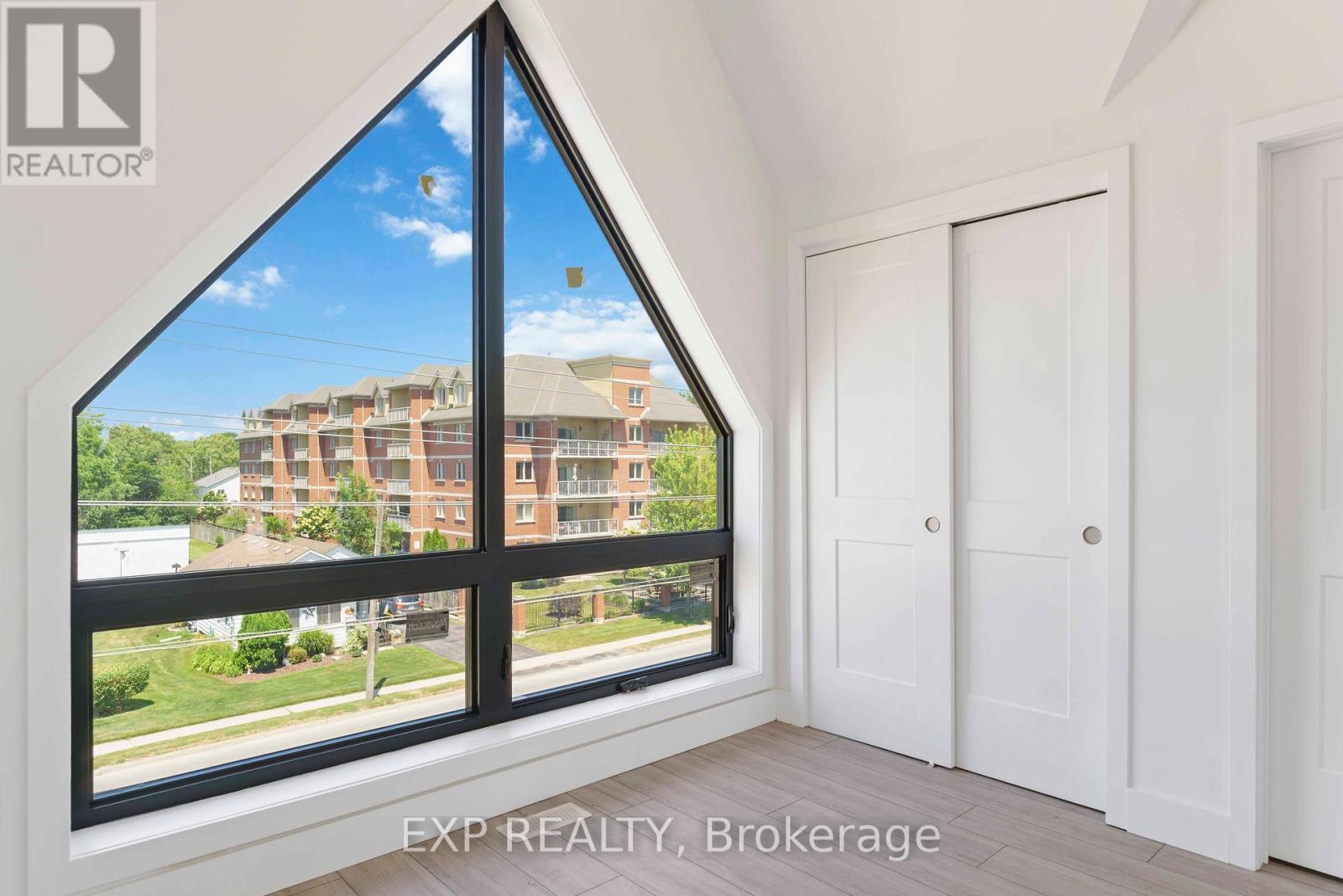 306 - 7277 Wilson Crescent, Niagara Falls, Ontario L2G 4R8 - Photo 10 - X13524866