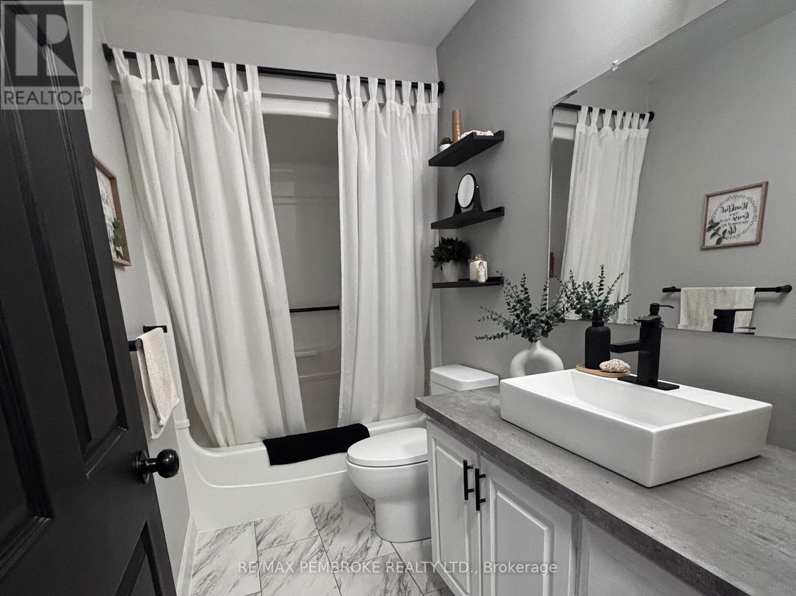 180 Garden Street, Pembroke, Ontario  K8A 2H3 - Photo 14 - X13535086