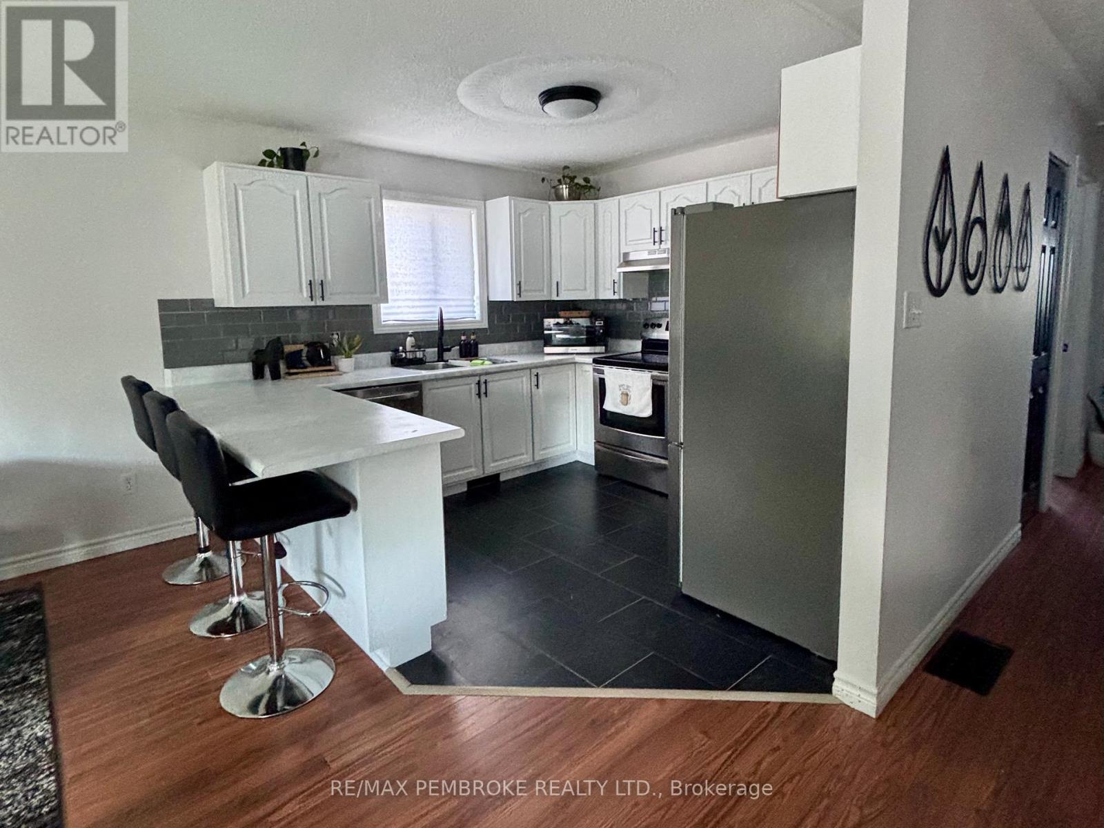 180 Garden Street, Pembroke, Ontario  K8A 2H3 - Photo 8 - X13535086