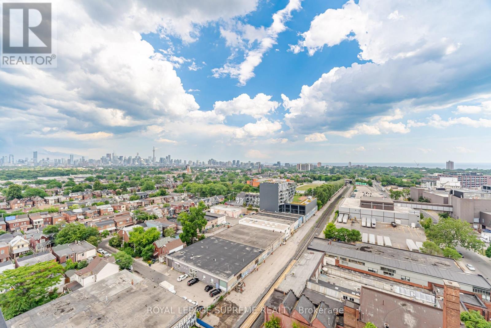 1603 - 181 Sterling Road, Toronto, Ontario  M6R 0B2 - Photo 35 - C13534570