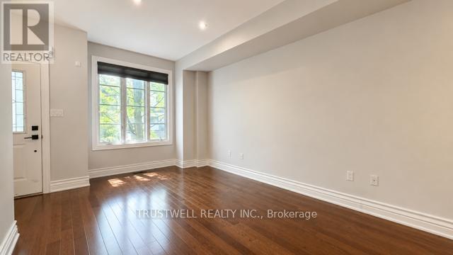 5b Mcgee Street, Toronto, Ontario  M4M 2L1 - Photo 2 - E13534588