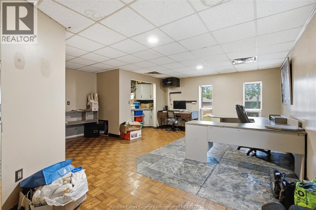 857 Howard Avenue, Windsor, Ontario N9A 1S1 - Photo 14 - 26015531