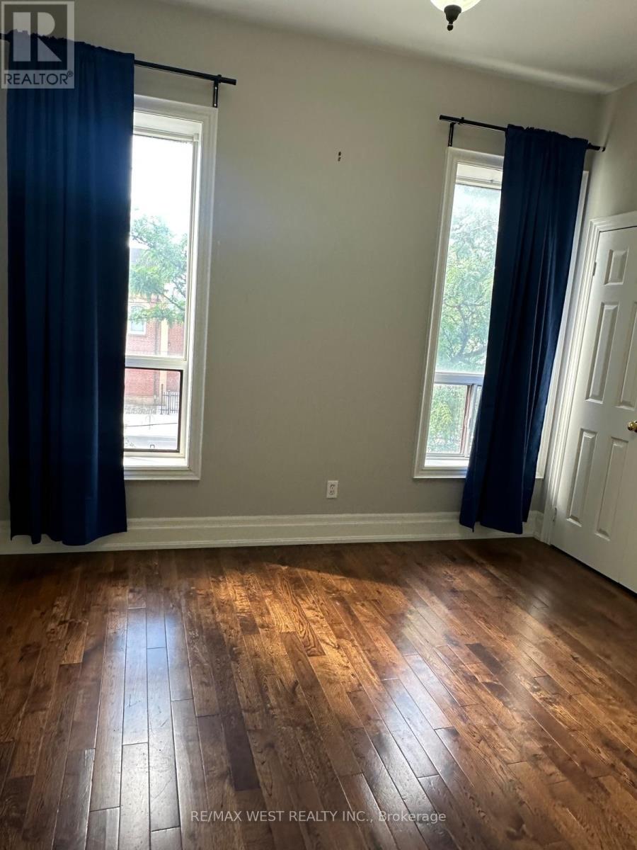 Second Flr Apt #2 - 378 College Street, Toronto, Ontario  M5T 2N9 - Photo 14 - C13534874
