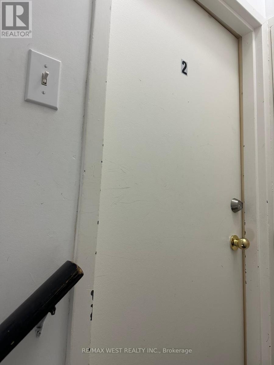 Second Flr Apt #2 - 378 College Street, Toronto, Ontario  M5T 2N9 - Photo 7 - C13534874