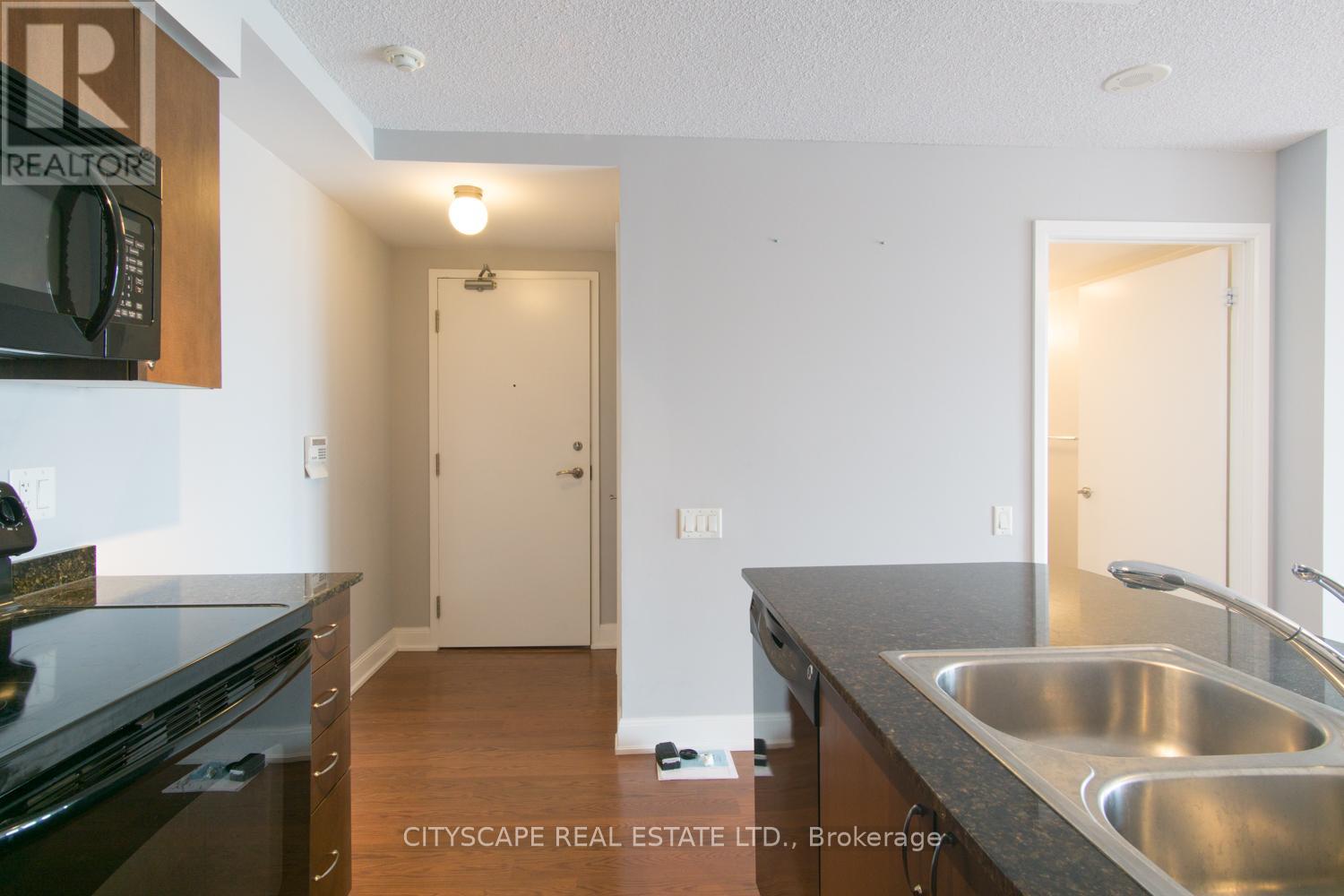 2906 - 2191 Yonge Street, Toronto, Ontario  M4S 3H6 - Photo 1 - C13535016