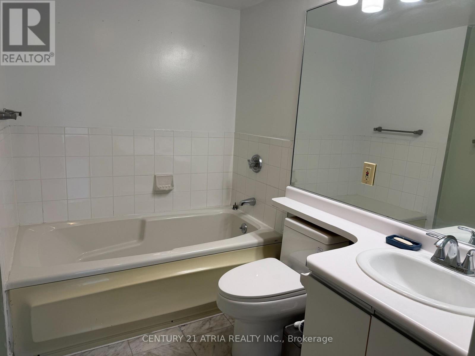 1707 - 10 Queens Quay W, Toronto, Ontario  M5J 2R9 - Photo 9 - C13535052