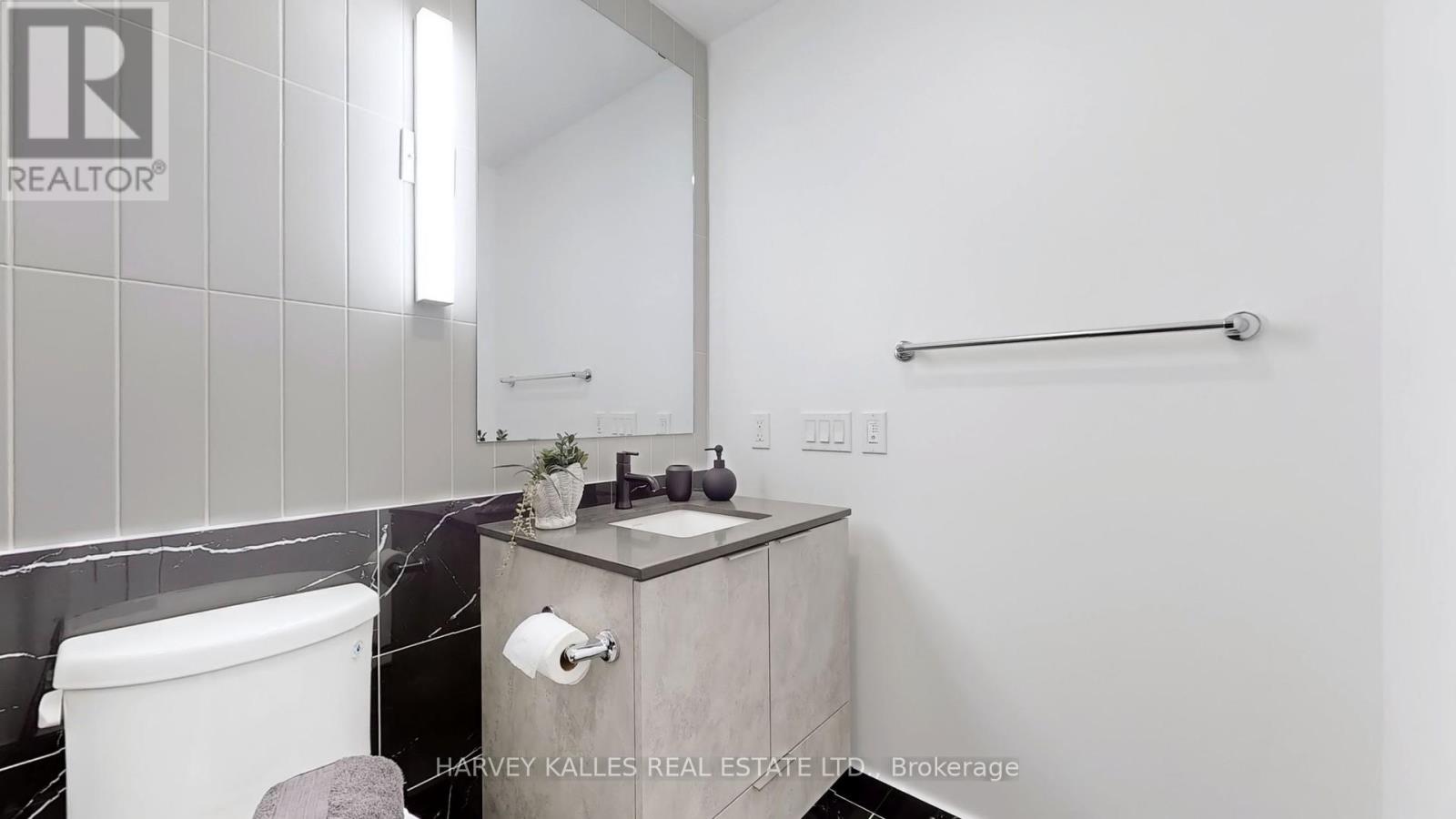 1905 - 327 King Street W, Toronto, Ontario  M5V 0W7 - Photo 16 - C13535062