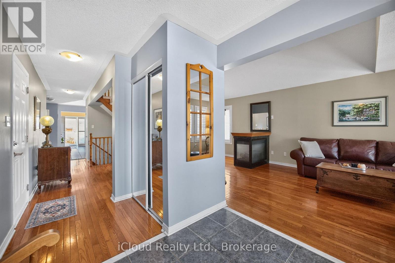 39 Milligan Street, Clarington, Ontario L1B 1R6 - Photo 4 - E13534964